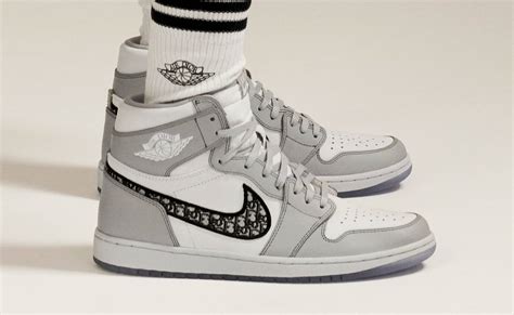 aj 1 dior retail